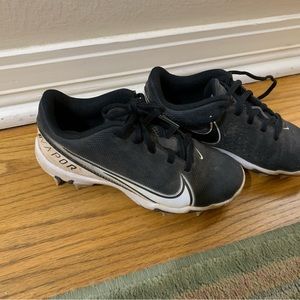Nike girls softball cleats size 1